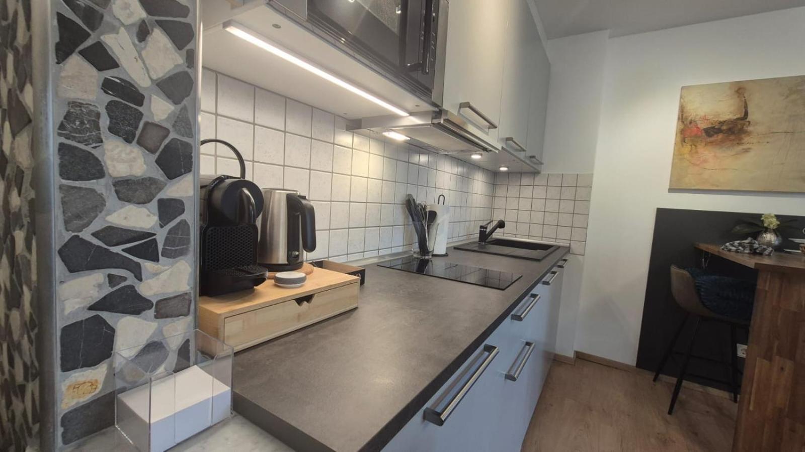 Apartment 1 Mit Terrasse Und Pkw-Stellplatz Leverkusen Extérieur photo